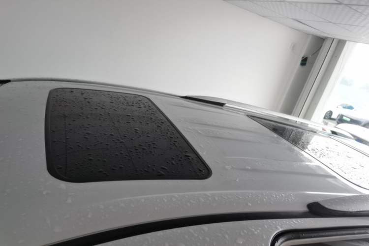 Used Toyota Granvia 2023 2.5L Hybrid Prestige PLUS Edition Roof