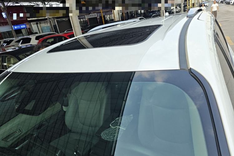Used Toyota Granvia 2023 2.5L Hybrid Luxury Edition Roof