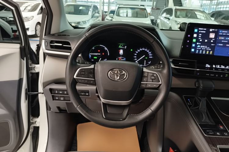 Used Toyota Granvia 2023 2.5L Hybrid Comfort Edition Steering Wheel