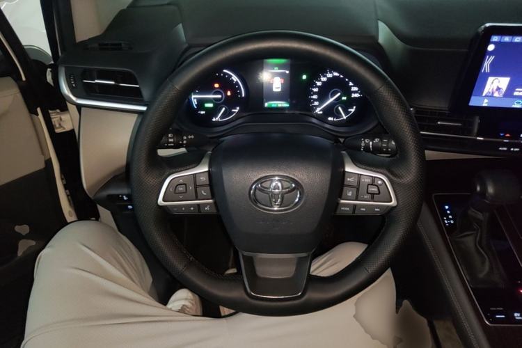 Used Toyota Granvia 2023 2.5L Hybrid Luxury Edition Steering Wheel