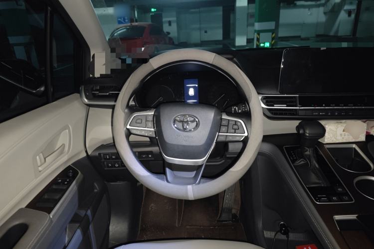Used Toyota Granvia 2023 2.5L Hybrid Comfort Edition Steering Wheel