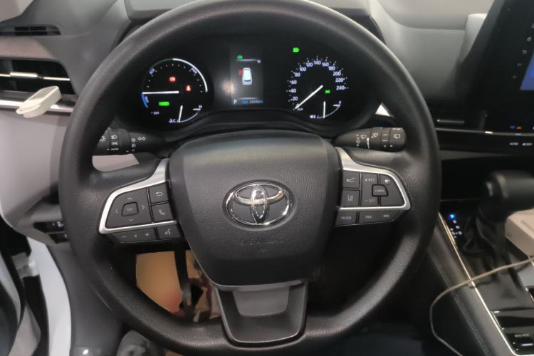 Used Toyota Granvia 2023 2.5L Hybrid Luxury Edition Steering Wheel