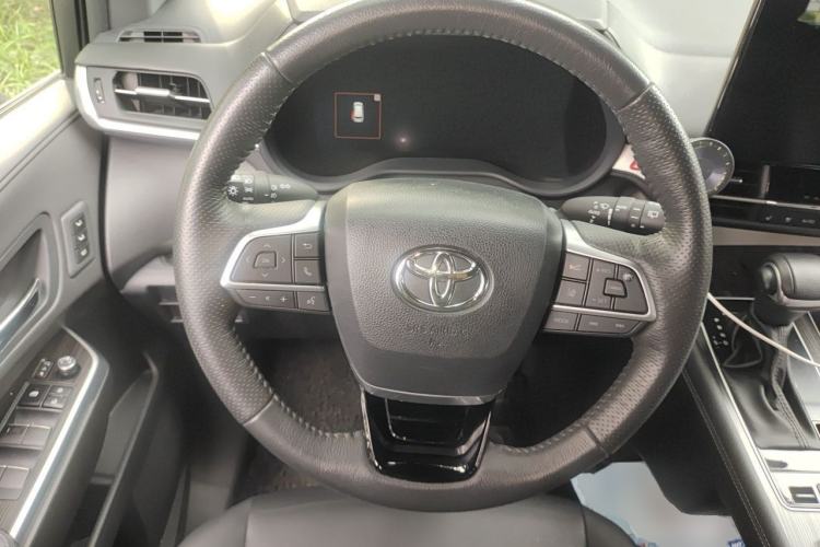 Used Toyota Granvia 2023 2.5L Hybrid Flagship VIP Edition Steering Wheel