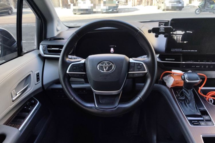 Used Toyota Granvia 2023 2.5L Hybrid Prestige PLUS Edition Steering Wheel
