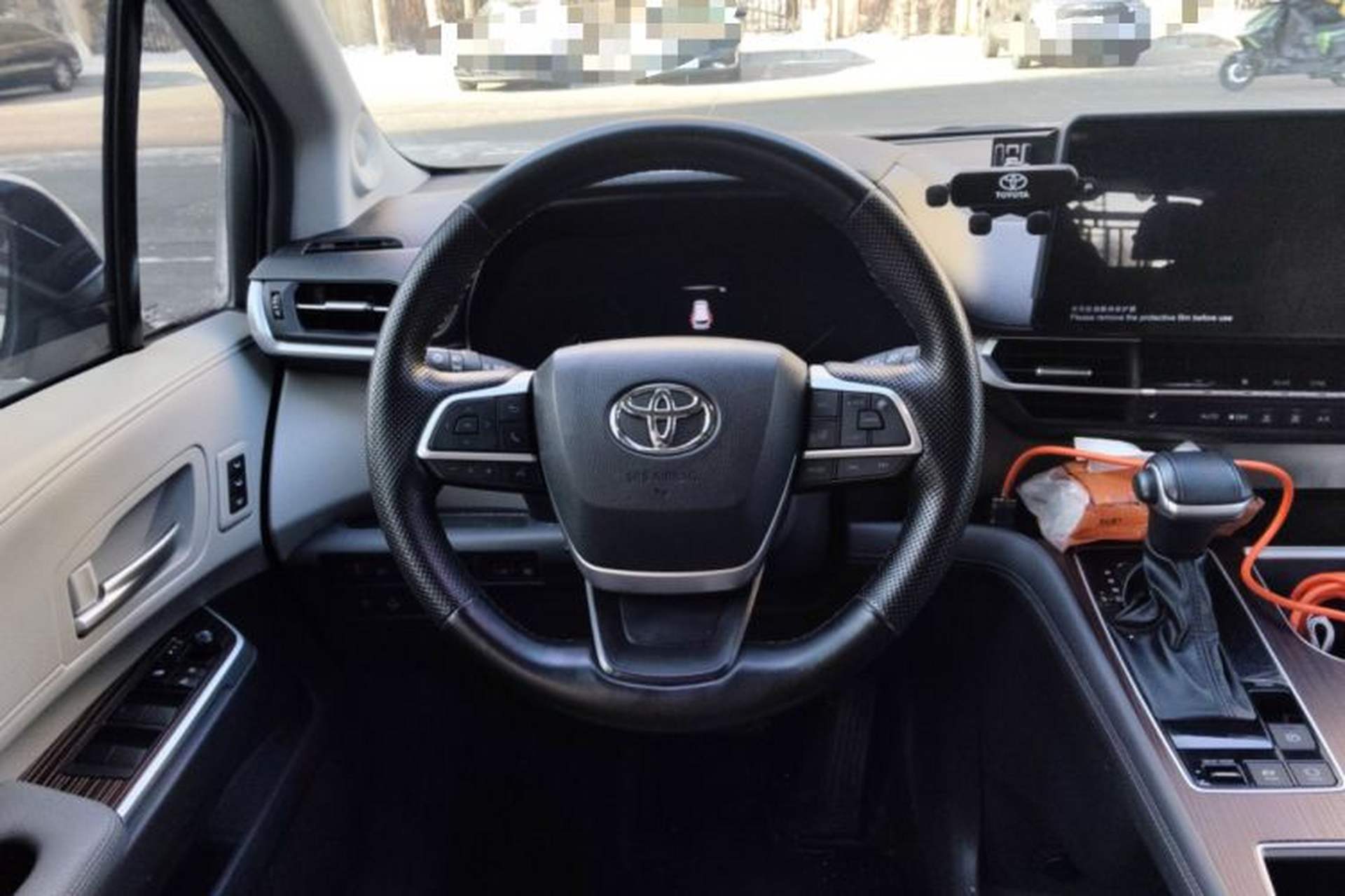 Used Toyota Granvia 2023 2.5L Hybrid Prestige PLUS Edition Steering Wheel