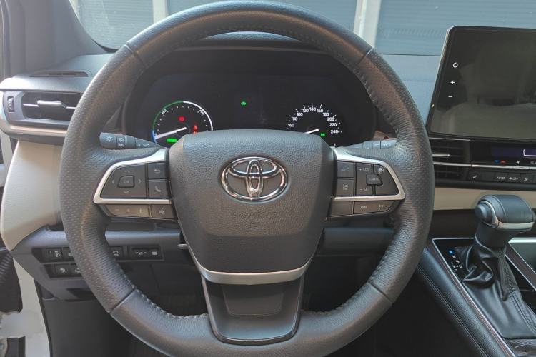 Used Toyota Granvia 2023 2.5L Hybrid Prestige PLUS Edition Steering Wheel
