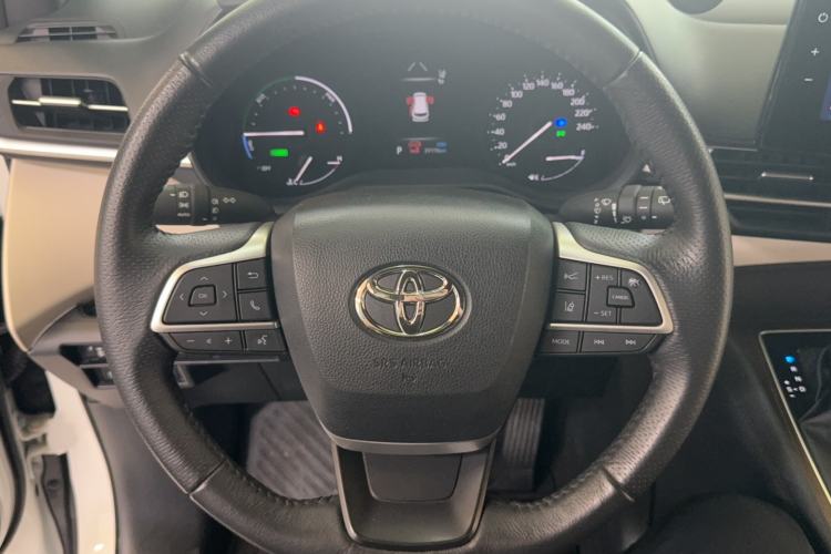 Used Toyota Granvia 2023 2.5L Hybrid Prestige PLUS Edition Steering Wheel