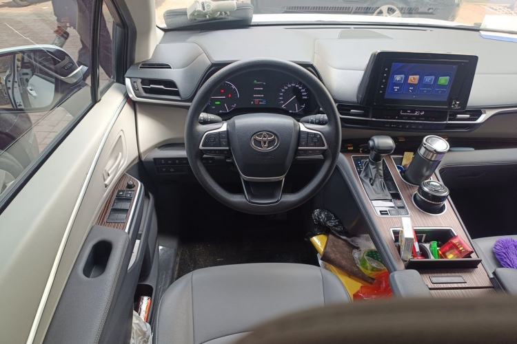 Used Toyota Granvia 2023 2.5L Hybrid Luxury Edition Steering Wheel