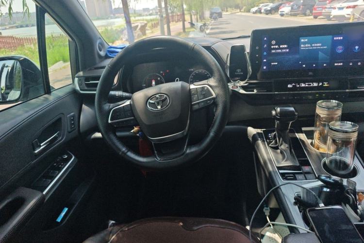 Used Toyota Granvia 2023 2.5L Hybrid Flagship VIP Edition Steering Wheel