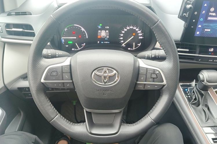 Used Toyota Granvia 2023 2.5L Hybrid Prestige PLUS Edition Steering Wheel