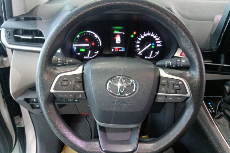 Used Toyota Granvia 2023 2.5L Hybrid Comfort Edition Steering Wheel