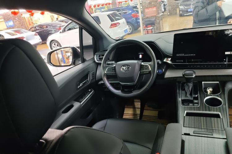 Used Toyota Granvia 2023 2.5L Hybrid Prestige VIP Edition Steering Wheel