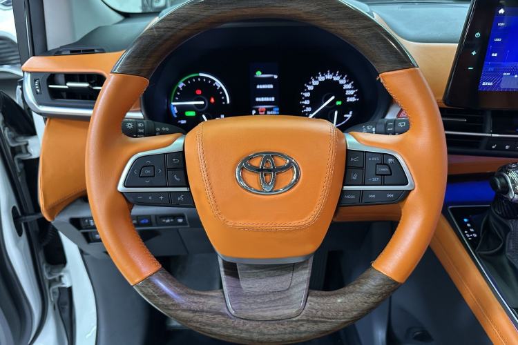Used Toyota Granvia 2023 2.5L Hybrid Comfort Edition Steering Wheel