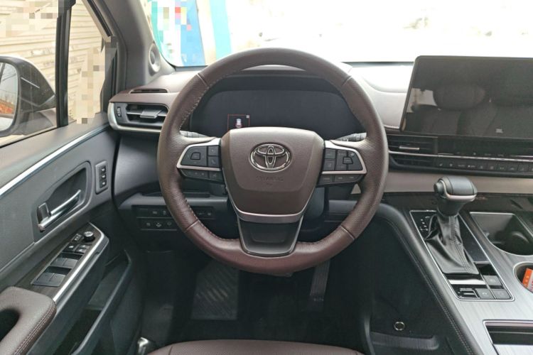 Used Toyota Granvia 2023 2.5L Hybrid Flagship VIP Edition Steering Wheel