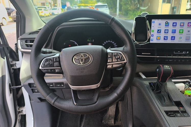 Used Toyota Granvia 2023 2.5L Hybrid Comfort Edition Steering Wheel