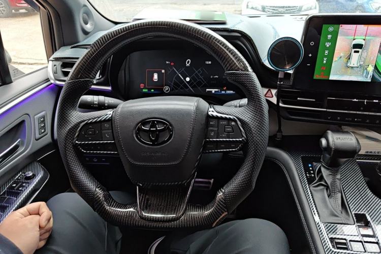 Used Toyota Granvia 2023 2.5L Hybrid Flagship VIP Edition Steering Wheel