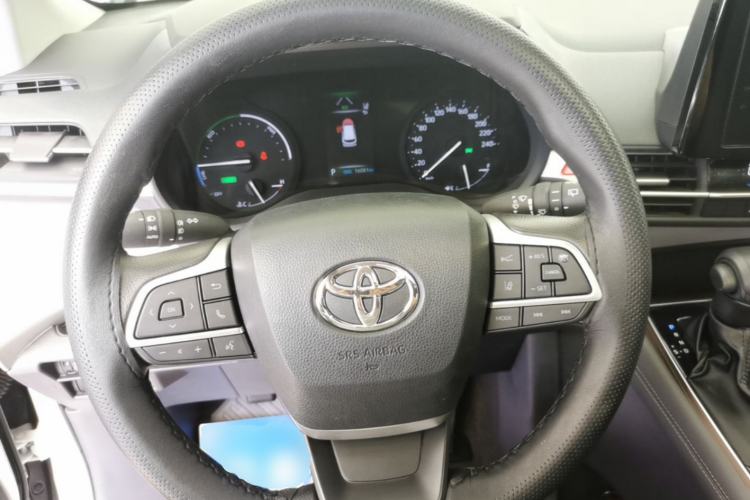 Used Toyota Granvia 2023 2.5L Hybrid Comfort Edition Steering Wheel
