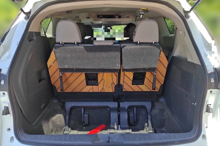 Used Toyota Granvia 2023 2.5L Hybrid Comfort Edition Trunk
