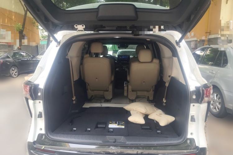 Used Toyota Granvia 2023 2.5L Hybrid Prestige PLUS Edition Trunk