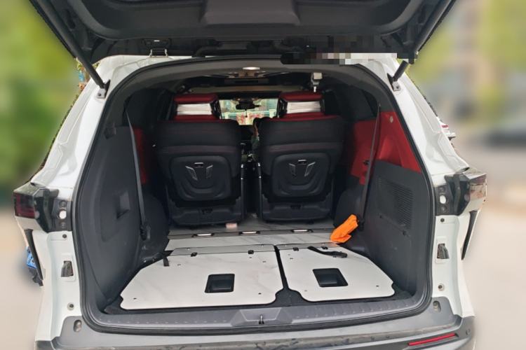 Used Toyota Granvia 2023 2.5L Hybrid Comfort Edition Trunk