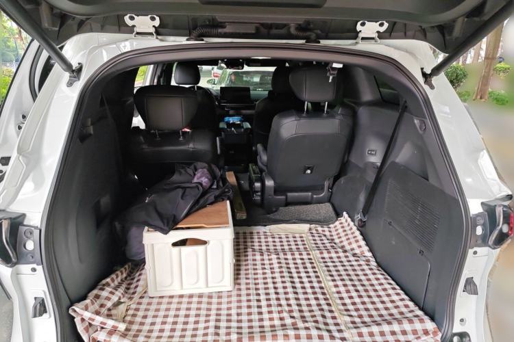 Used Toyota Granvia 2023 2.5L Hybrid Prestige VIP Edition Trunk