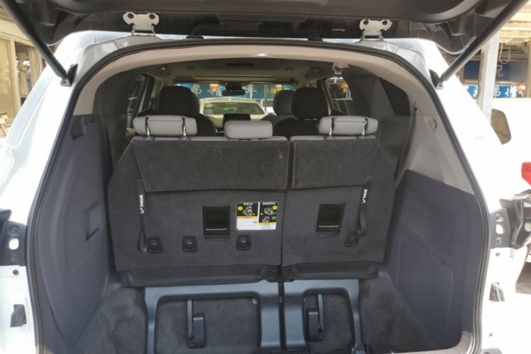 Used Toyota Granvia 2023 2.5L Hybrid Comfort Edition Trunk