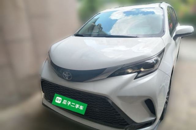 Used Toyota Granvia 2023 2.5L Hybrid Luxury Edition