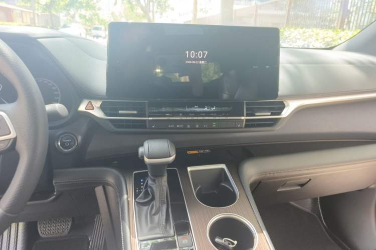 Used Toyota Granvia 2024 2.5L Hybrid Prestige PLUS Four-Wheel Drive Version Audio And AC Panel
