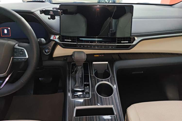 Used Toyota Granvia 2024 2.5L Hybrid Prestige ULTRA Edition Audio And AC Panel