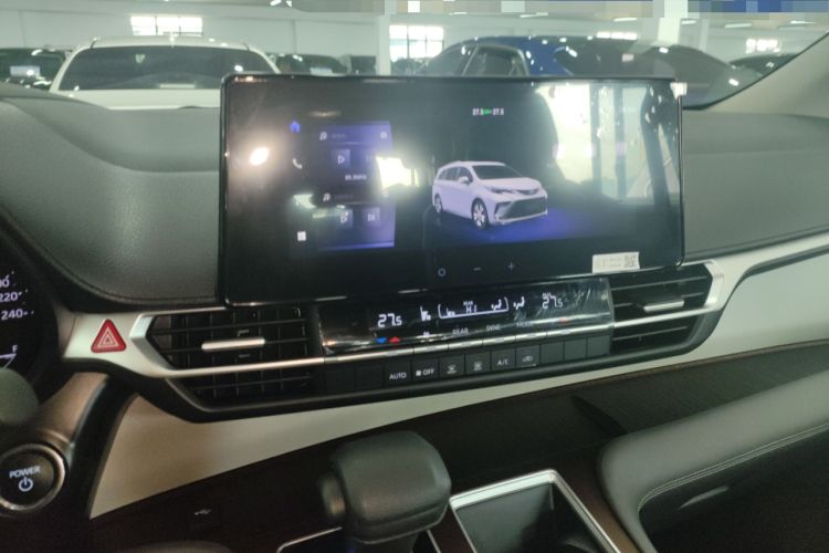 Used Toyota Granvia 2024 2.5L Hybrid Comfort Edition Audio And AC Panel