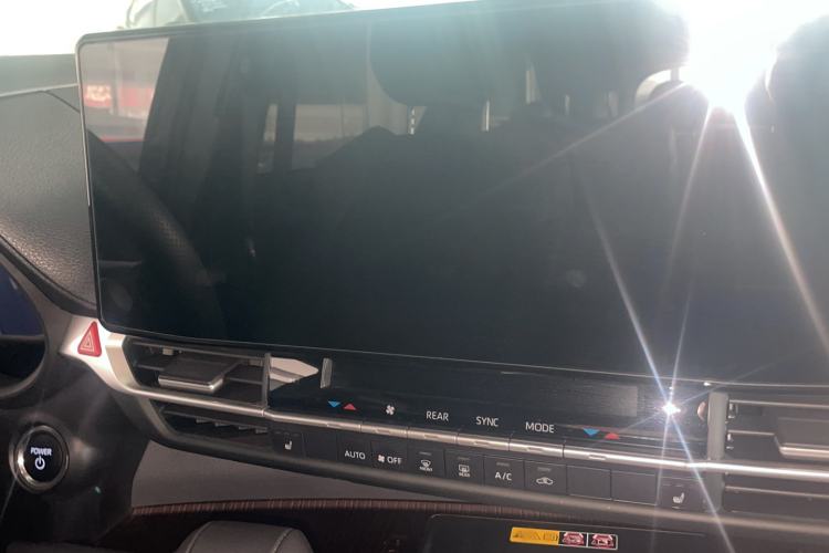 Used Toyota Granvia 2024 2.5L Hybrid Prestige PLUS Edition Audio And AC Panel