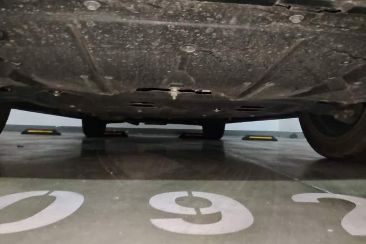 Used Toyota Granvia 2024 2.5L Hybrid Prestige PLUS Four-Wheel Drive Version Chassis Front