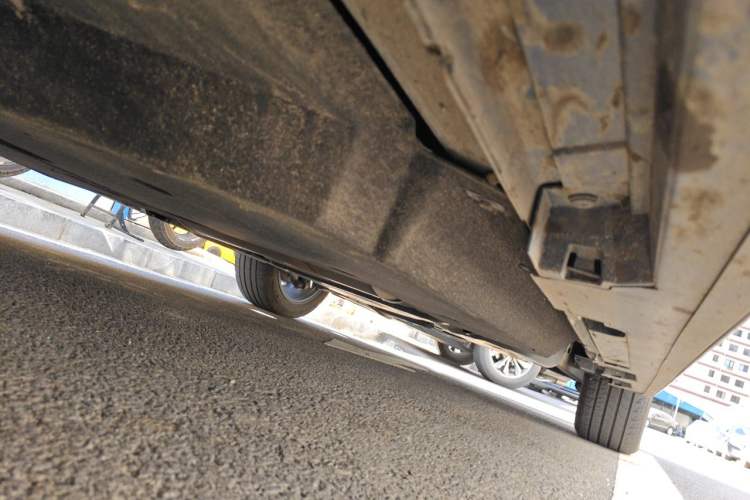 Used Toyota Granvia 2024 2.5L Hybrid Prestige PLUS Edition Chassis Front Left
