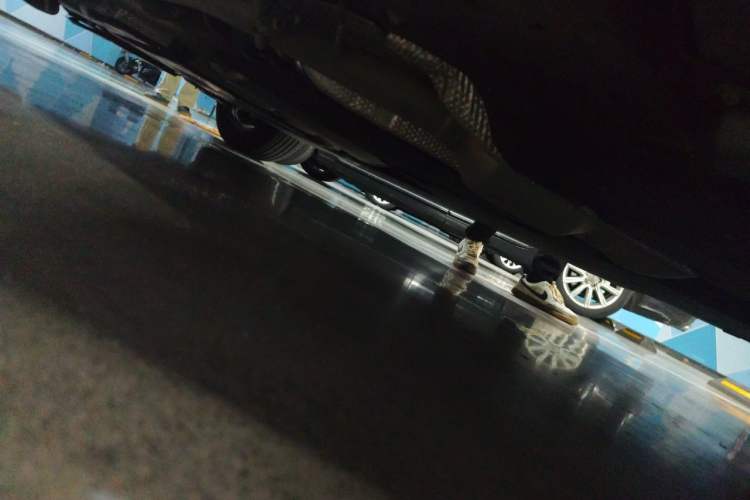 Used Toyota Granvia 2024 2.5L Hybrid Prestige PLUS Four-Wheel Drive Version Chassis Front Right