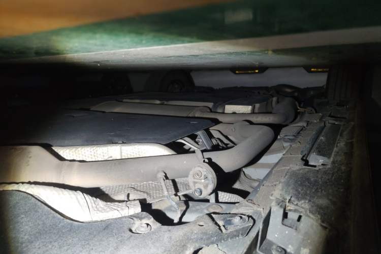 Used Toyota Granvia 2024 2.5L Hybrid Prestige PLUS Four-Wheel Drive Version Chassis Front Right