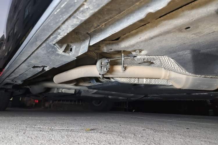 Used Toyota Granvia 2024 2.5L Hybrid Comfort Edition Chassis Front Right