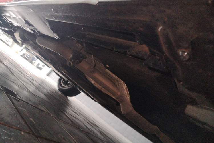 Used Toyota Granvia 2024 2.5L Hybrid Comfort Edition Chassis Front Right