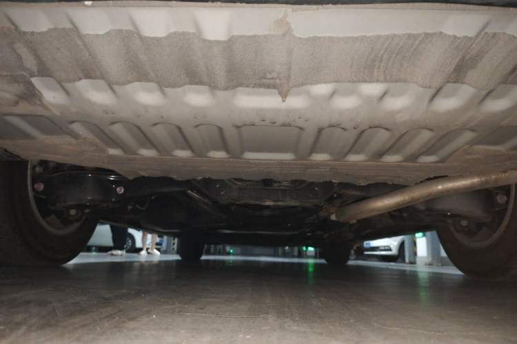 Used Toyota Granvia 2024 2.5L Hybrid Comfort Edition Chassis Rear