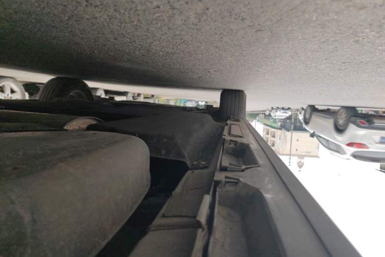 Used Toyota Granvia 2024 2.5L Hybrid Comfort Edition Chassis Rear Left