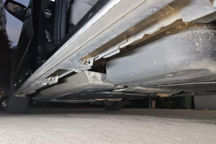 Used Toyota Granvia 2024 2.5L Hybrid Comfort Edition Chassis Rear Left