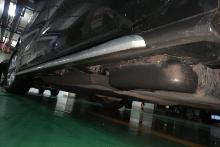 Used Toyota Granvia 2024 2.5L Hybrid Comfort Edition Chassis Rear Left