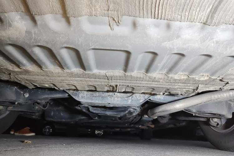 Used Toyota Granvia 2024 2.5L Hybrid Comfort Edition Chassis Rear
