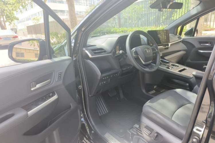 Used Toyota Granvia 2024 2.5L Hybrid Prestige PLUS Four-Wheel Drive Version Driver Seat