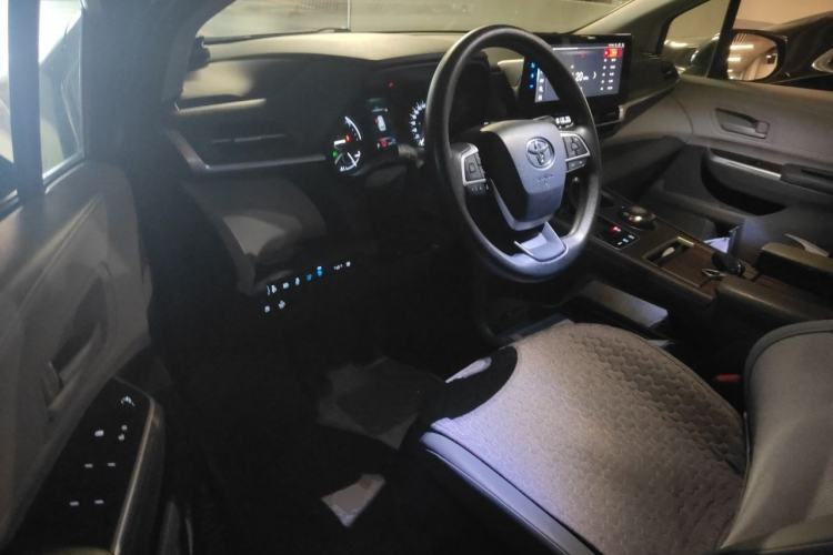Used Toyota Granvia 2024 2.5L Hybrid Comfort Edition Driver Seat