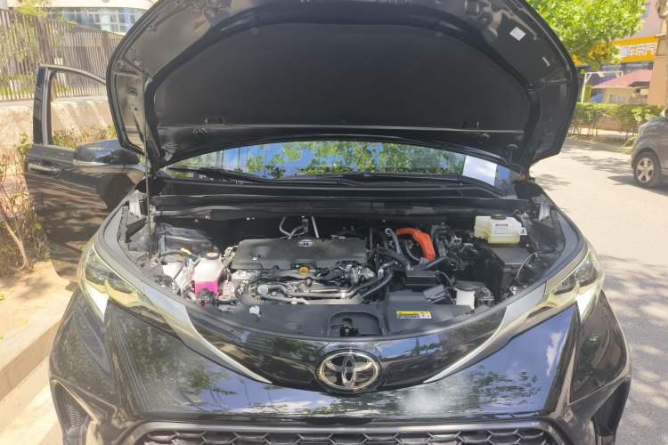 Used Toyota Granvia 2024 2.5L Hybrid Prestige PLUS Four-Wheel Drive Version Engine Bay