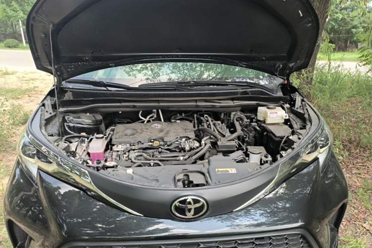 Used Toyota Granvia 2024 2.5L Hybrid Comfort Edition Engine Bay
