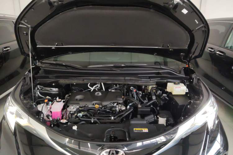 Used Toyota Granvia 2024 2.5L Hybrid Prestige PLUS Edition Engine Bay