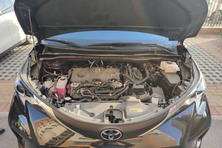 Used Toyota Granvia 2024 2.5L Hybrid Comfort Edition Engine Bay