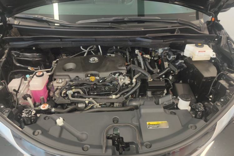 Used Toyota Granvia 2024 2.5L Hybrid Luxury Edition Engine Bay