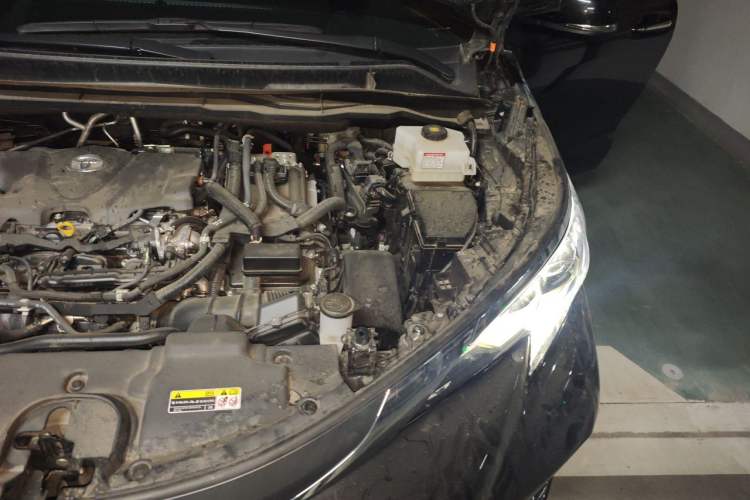 Used Toyota Granvia 2024 2.5L Hybrid Comfort Edition Engine Bay Left